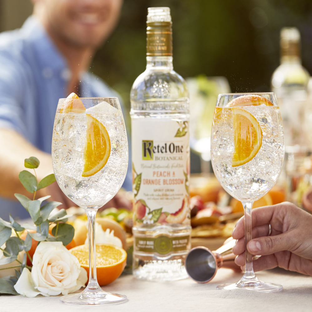スピリッツオブエクアドル　750ml 未開封 Ketel One Peach & Orange Blossom Botanical Garrafa 750ml - Zona Sul