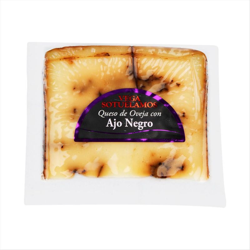 Queijo-de-Ovelha-Espanhol-com-Alho-Preto-Vega-Sotuelamos-200g