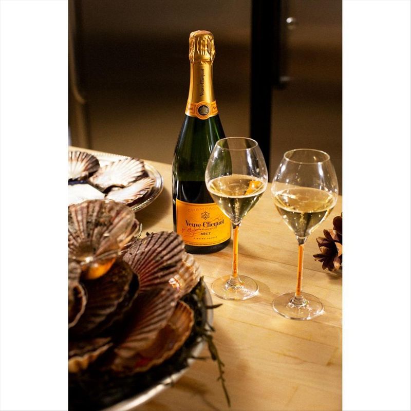 Champagne-Brut-Francesa-Veuve-Clicquot-Ponsardin-Garrafa-750ml