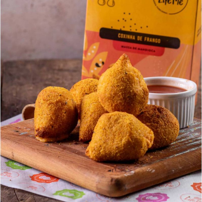 Coxinha-de-Frango-com-Massa-de-Mandioca-Life-Me-6-Unidades