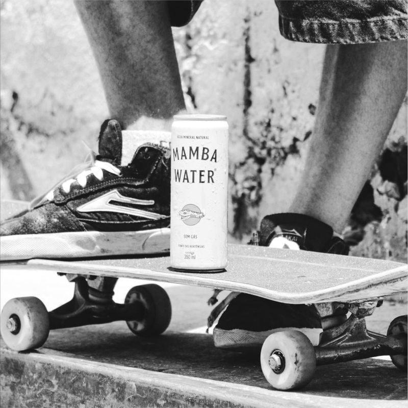 Agua-Mineral-sem-Gas-Mamba-Water-Lata-350ml