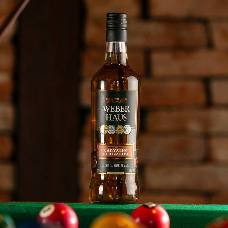 Cachaca-Weber-Haus-Carvalho-Garrafa-700ml