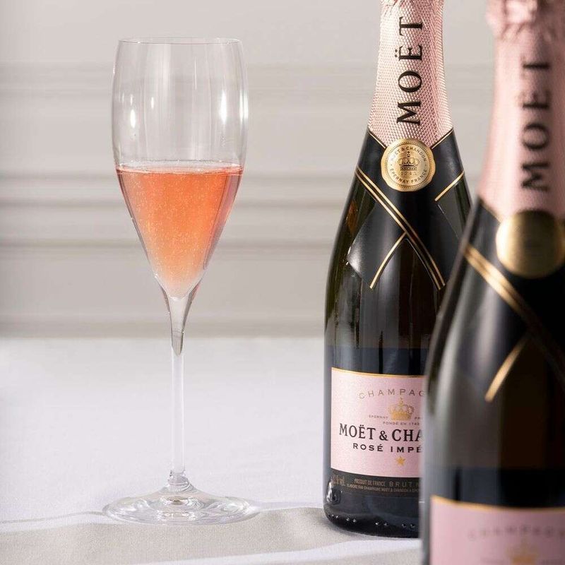Champagne-Brut-Moet-e-Chandon-Rose-Imperial-Garrafa-750mL